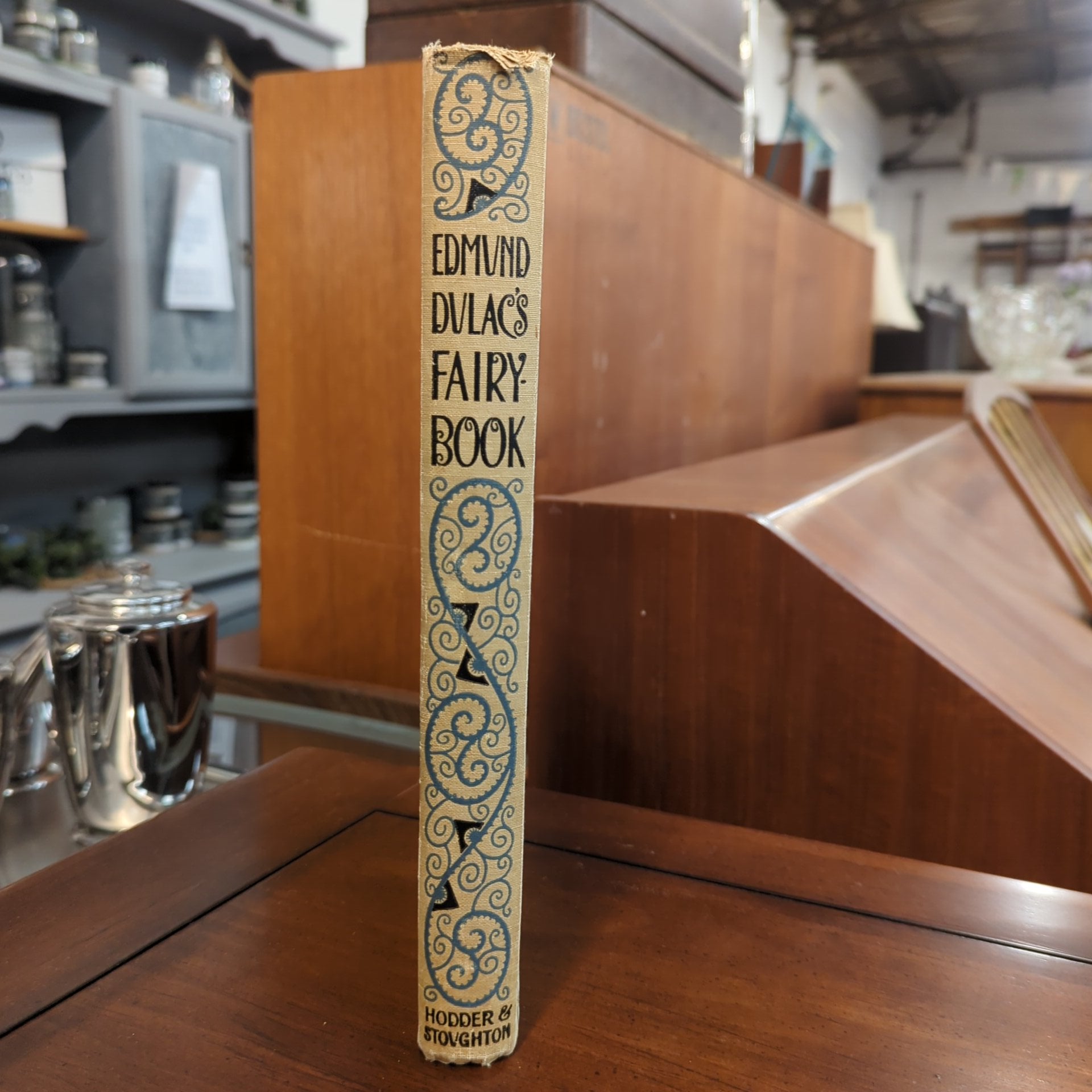 BOOK Edmund Dulac's Fairy Book